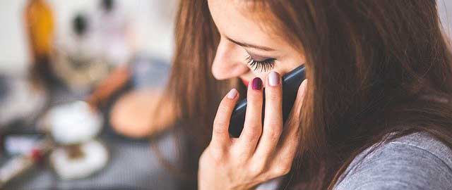Le Ministère du travail ouvre un numéro vert pour les télétravailleurs