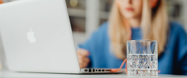 Pas une goutte d'alcool en janvier : un défi aussi en entreprise