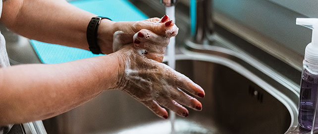Le guide des mesures de prévention qui remplace le protocole sanitaire en entreprise