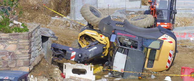 Nouveau guide sur le risque de retournement d’engins de chantier