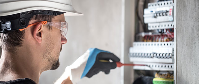 Zoom sur les conditions de travail des électriciens 