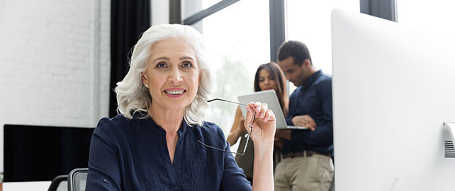 Emploi des seniors : enjeux et solutions